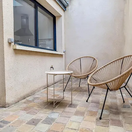 Appart Avec Terrasse, Vue & Parking - Hyper Centre Chartres Exterior photo