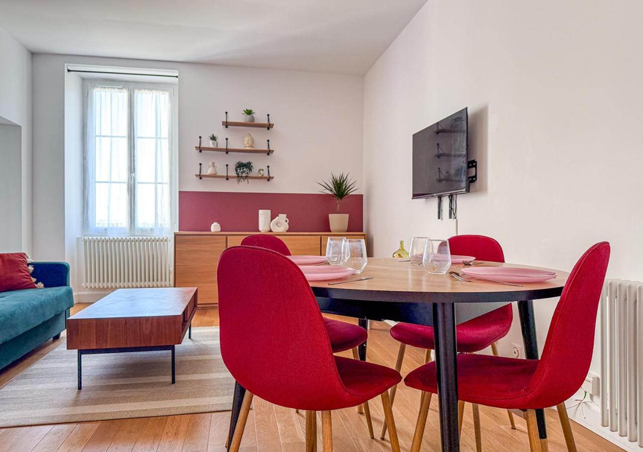Avec Terrasse, Vue & Parking - Hyper Centre Apartment *